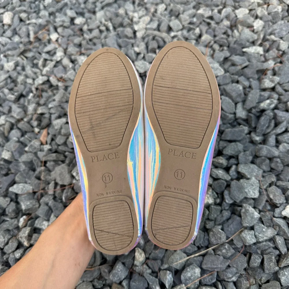 The Childrens Place Girls Iridescent Cat Ballet Flats Holographic Size 11